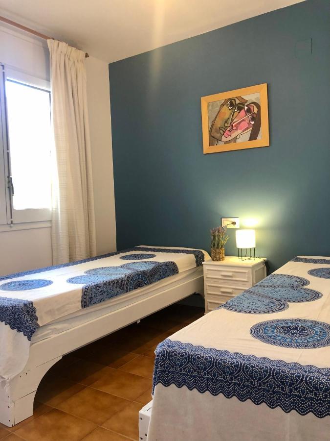 Ferienwohnung Apt Port Rhodes C, 2 Chbres, 2 Terrasses, Vue Sur Canal Principal De La Marina Et Sur Les Pyrenees Empuriabrava Exterior foto